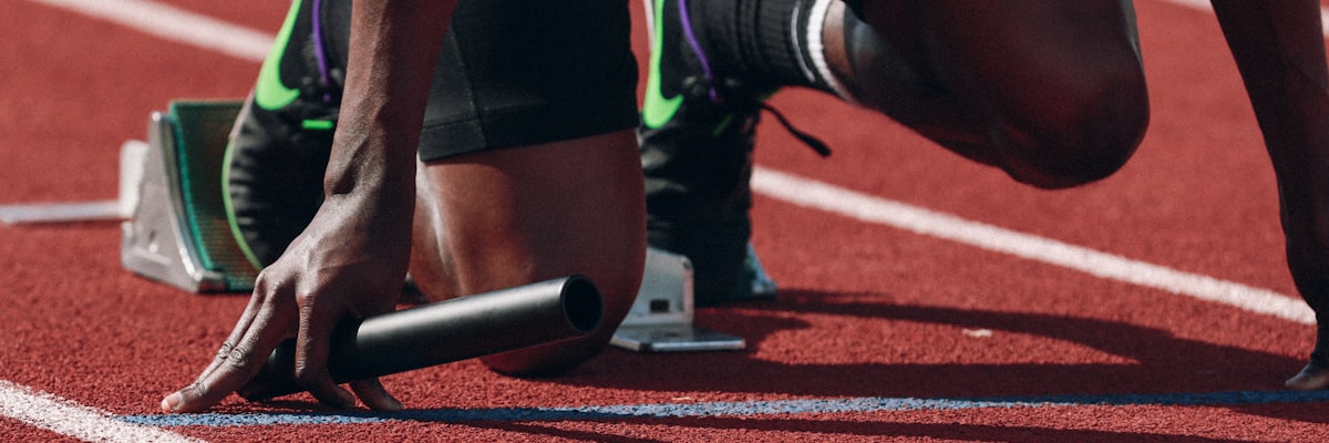 球速体育杂志封面：足球、篮球、电竞等多项体育赛事精彩瞬间合集